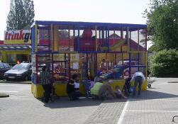 Der Roadstar Abenteuer Toberwagen - Indoor Spielpark mobil